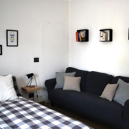 Le Stanze Di Alicam Bed & Breakfast Arona Ngoại thất bức ảnh